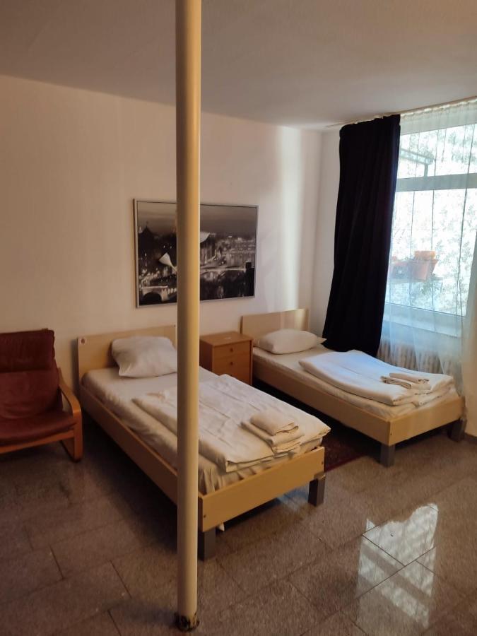 Hotel Komet Dusseldorf Ngoại thất bức ảnh